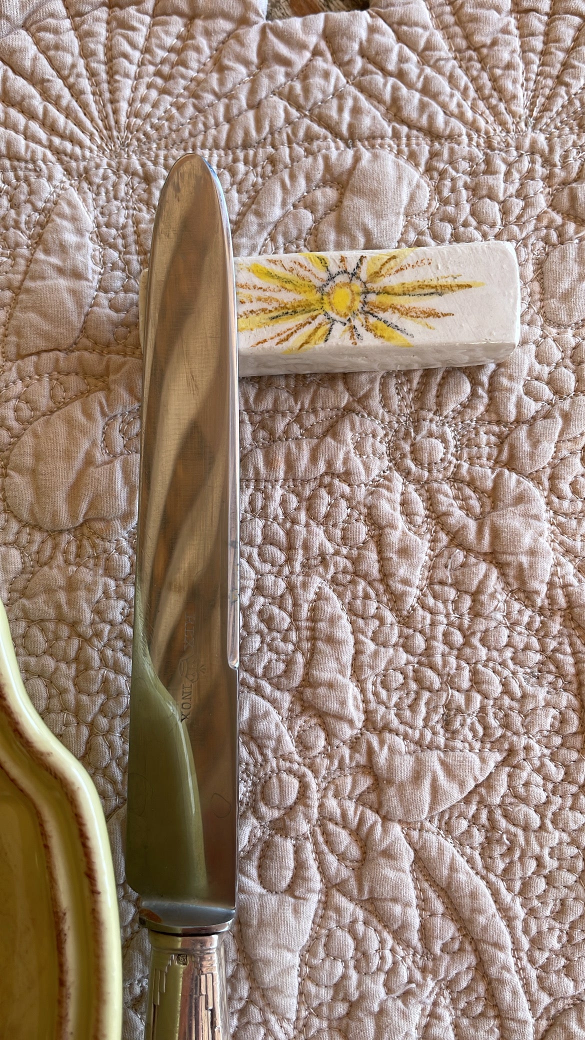 Porte Couteau en céramique Soleil