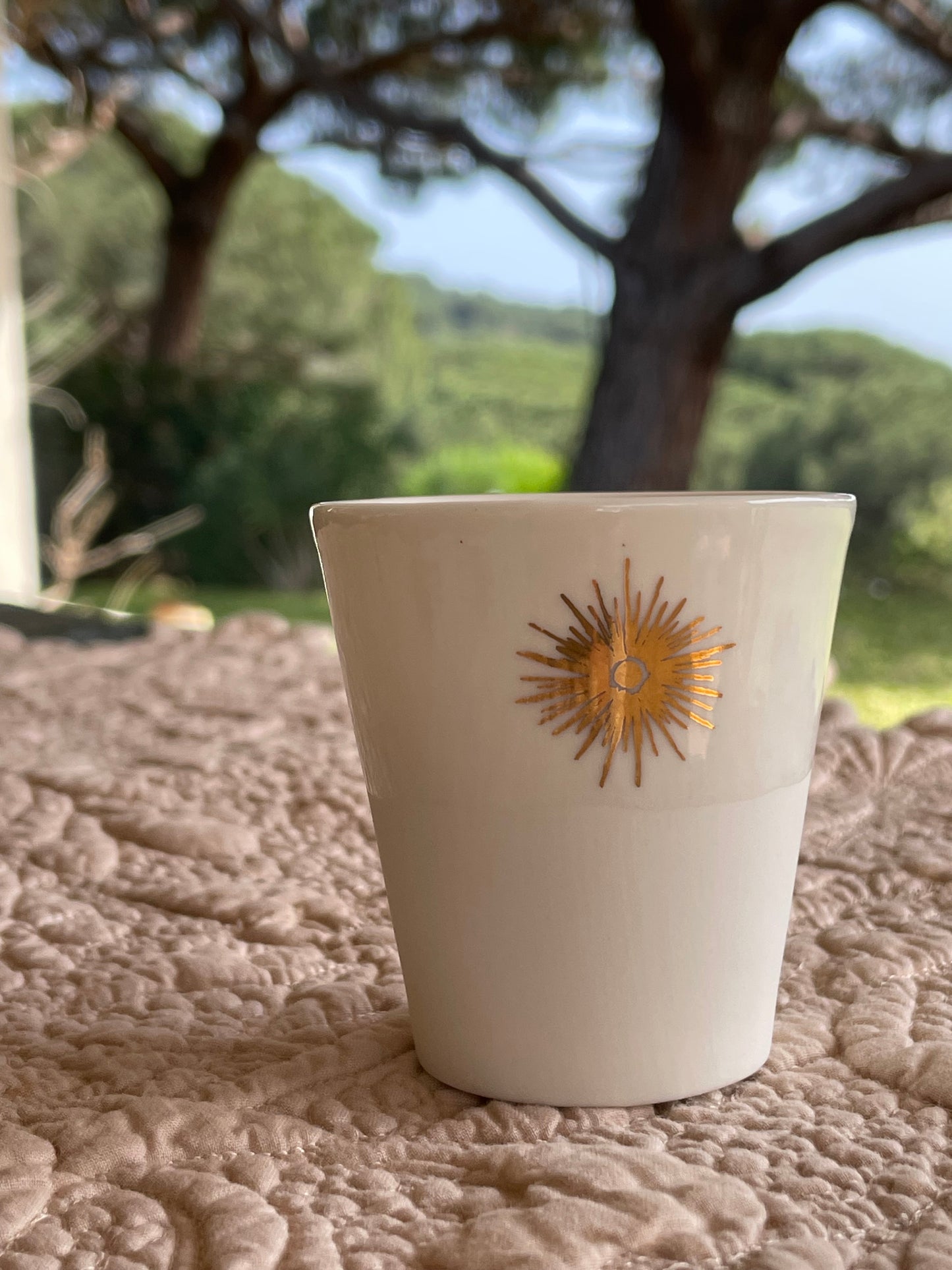 Tasse expresso porcelaine avec soleil or